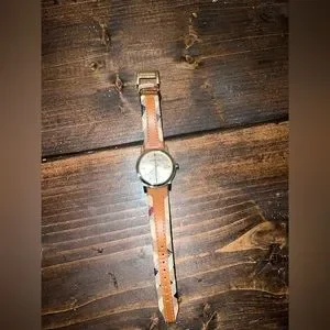 Burberry BU9133 Haymarket Gold Tone Women\'s Watch Burberry The City Gold Dial Brown Leather Strap Watch for Women main image 3